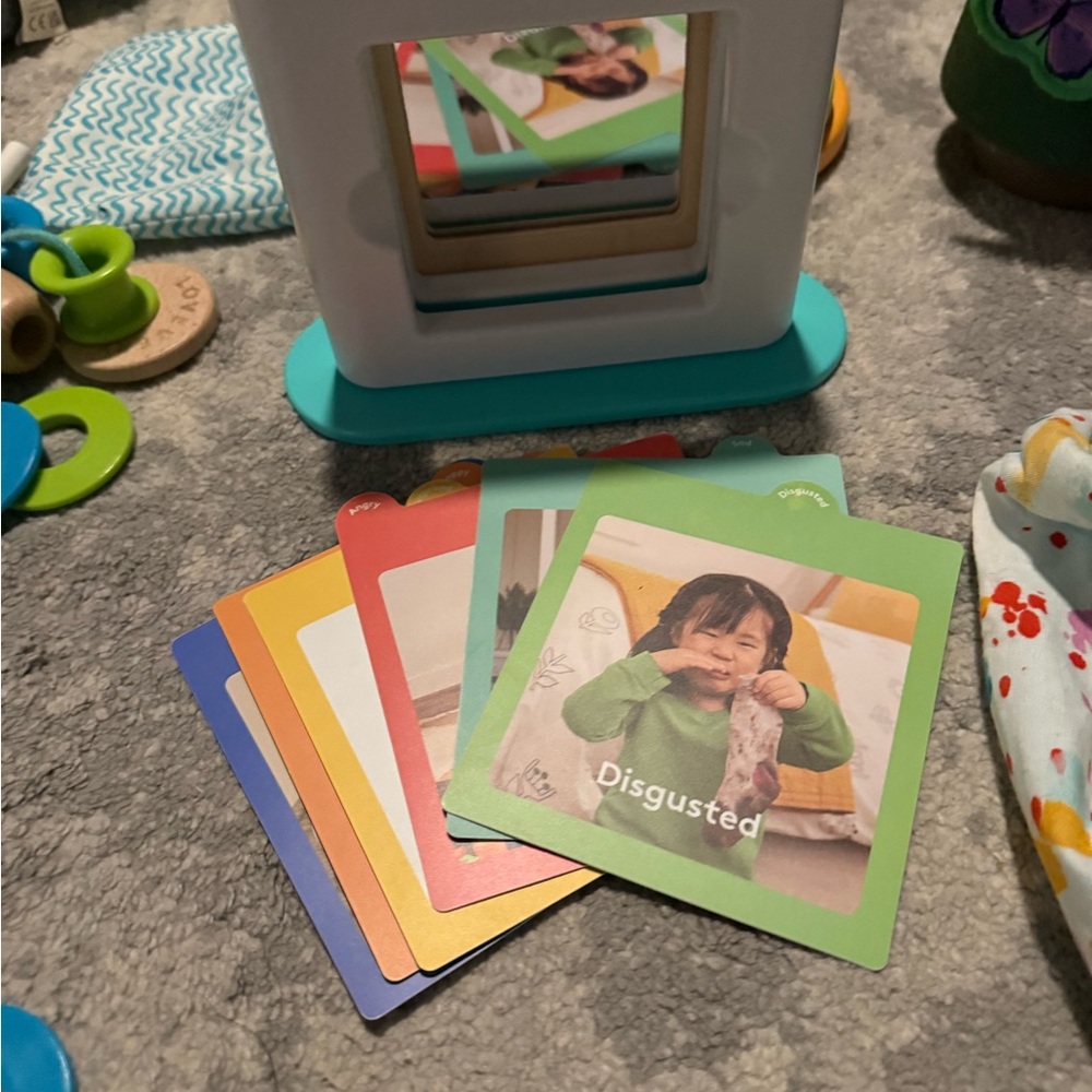 LOVEVERY Montessori Play Kit - Picture 3 of 16